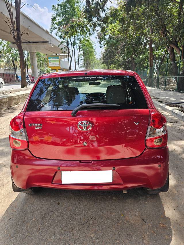 https://images10.gaadi.com/usedcar_image/4599022/original/processed_81f3d6a7b590d6578ccf5a635d05e8cf.jpg?imwidth=6401