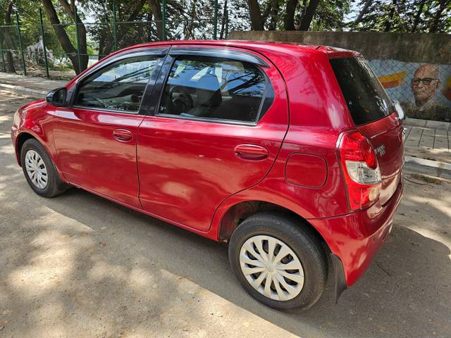 https://images10.gaadi.com/usedcar_image/4599022/original/processed_f6d9b391d46e5c3f8ebcc8ff91323e22.jpg?imwidth=6402
