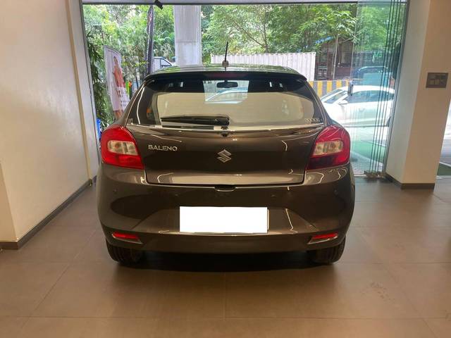 https://images10.gaadi.com/usedcar_image/4599026/original/processed_92b4d7a62948982f7af1403a6e3876a1.jpeg?imwidth=6401