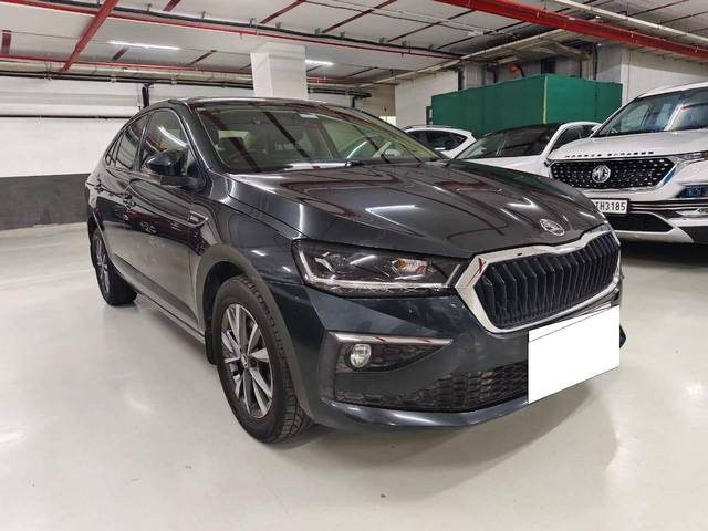 https://images10.gaadi.com/usedcar_image/4599028/original/processed_26a7291d64e6d3c54de9655529ee6b6b.jpg?imwidth=6400