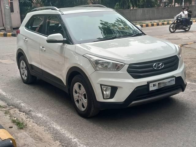 https://images10.gaadi.com/usedcar_image/4599035/original/processed_3347a6376c2d5b297cf9b59c8da01260.jpg?imwidth=6400