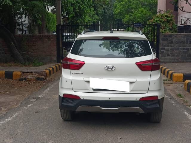 https://images10.gaadi.com/usedcar_image/4599035/original/processed_76f11b8e6d626d933dc20f79537c135b.jpg?imwidth=6401