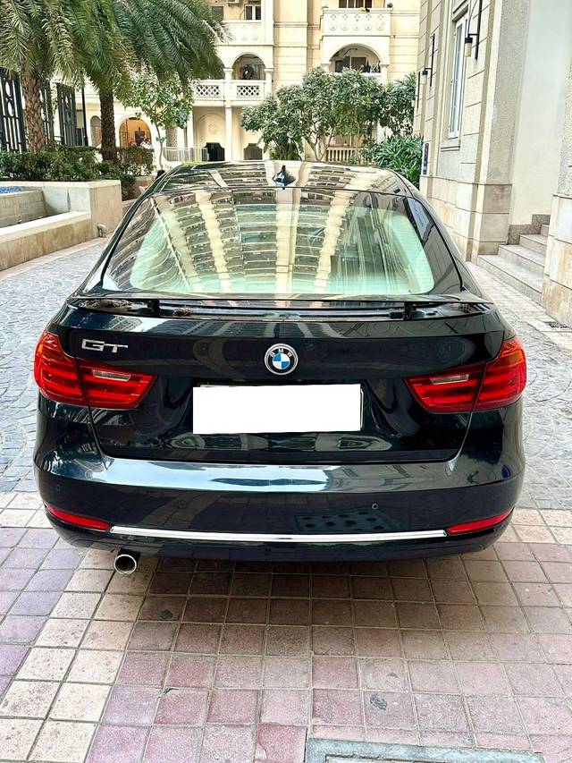 https://images10.gaadi.com/usedcar_image/4599039/original/processed_30650c00f4df44f4591ceb0e7dc19c84.jpg?imwidth=6402