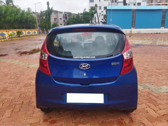 https://images10.gaadi.com/usedcar_image/4599045/original/processed_a621e330cb9175da822e5e8e54b09e5a.jpg?imwidth=6401