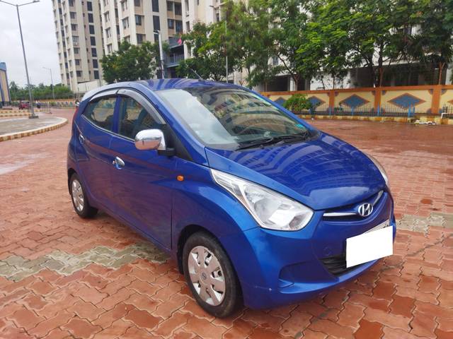 https://images10.gaadi.com/usedcar_image/4599045/original/processed_fd2c338af14dc17da22c092372e72d3d.jpg?imwidth=6400
