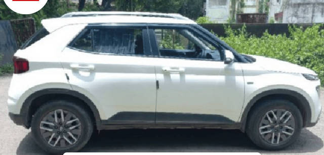 https://images10.gaadi.com/usedcar_image/4599122/original/processed_81543fd5fb35db6ce7fac51534bf5a93.png?imwidth=6401