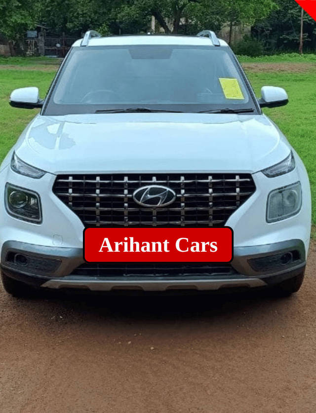https://images10.gaadi.com/usedcar_image/4599122/original/processed_8bb92bcdd871a367bb5c0c0ee9a9b942.png?imwidth=6400