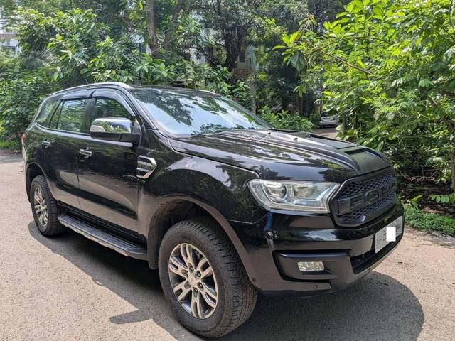 https://images10.gaadi.com/usedcar_image/4599135/original/processed_6bf9374870bea623e256408d1db3b605.jpeg?imwidth=6400