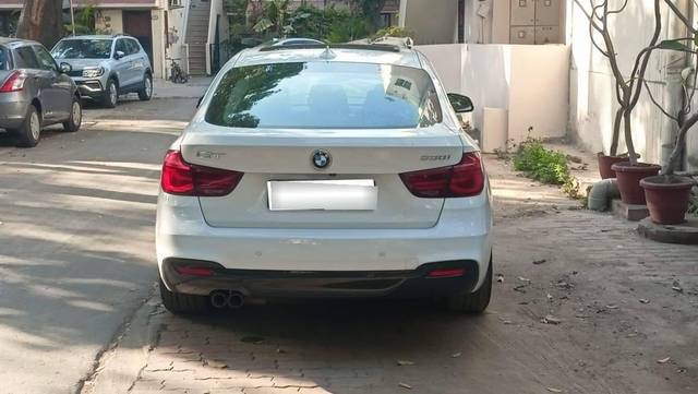 https://images10.gaadi.com/usedcar_image/4599165/original/processed_49c6b99057e5095066e3d95b19409a95.jpg?imwidth=6401
