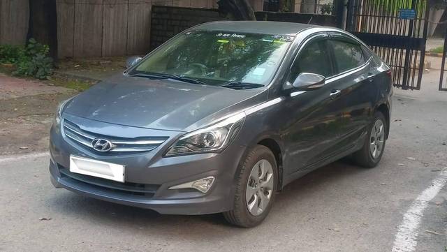 https://images10.gaadi.com/usedcar_image/4599181/original/processed_b0947557e69c648c00bebba624fc3157.jpg?imwidth=6402
