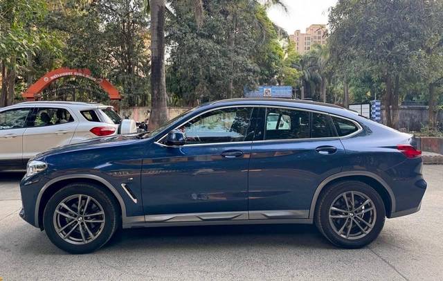 https://images10.gaadi.com/usedcar_image/4599256/original/processed_254a61a0-edd7-4ab2-aa30-f63dcea4a3c3.jpg?imwidth=6402