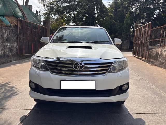 https://images10.gaadi.com/usedcar_image/4599262/original/ef7934a626303b0454bef4a653ebf69f.jpg?imwidth=6400