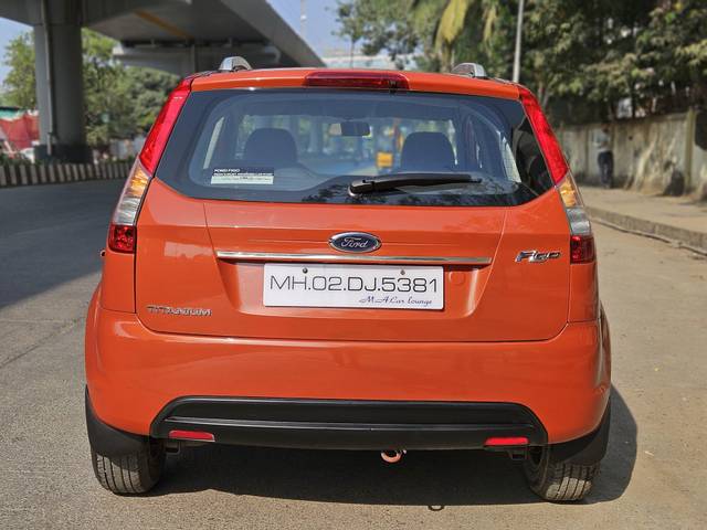 https://images10.gaadi.com/usedcar_image/4599294/original/processed_ebb0d67b53a8f71711813c2bc88c6624.jpg?imwidth=6401