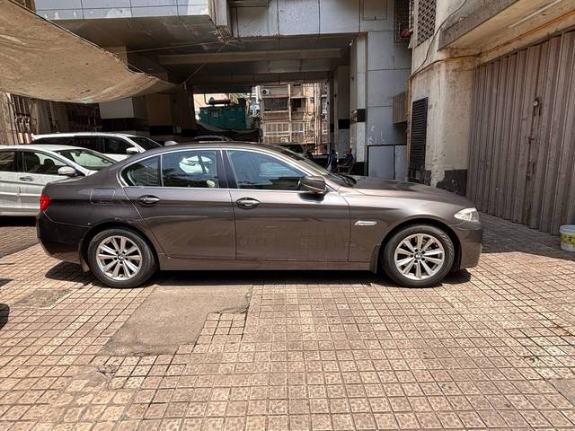 https://images10.gaadi.com/usedcar_image/4599297/original/fbb72f99a765fef5c18b381de11f6e75.jpeg?imwidth=6401