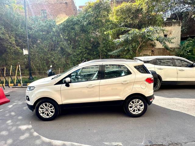 https://images10.gaadi.com/usedcar_image/4599302/original/30ddd8acc9f850e202bc0d71ea016e87.jpg?imwidth=6402