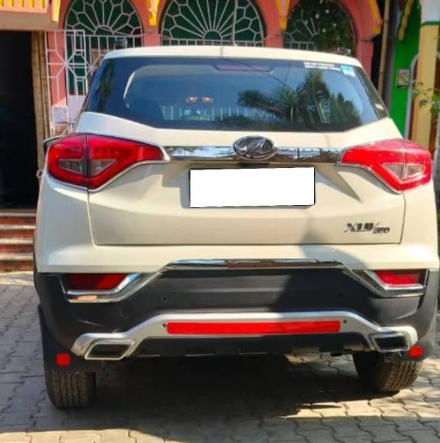 https://images10.gaadi.com/usedcar_image/4599307/original/processed_0c617f19-6b0b-4f16-a713-98e8bcc449f9.jpg?imwidth=6401
