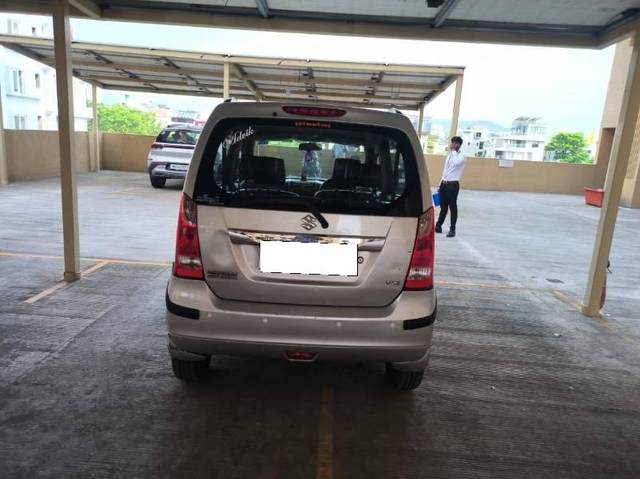 https://images10.gaadi.com/usedcar_image/4599349/original/processed_821bcb50-24ea-49bd-a1c1-16f8222fed82.jpeg?imwidth=6401