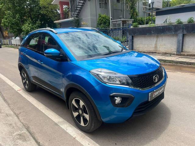 https://images10.gaadi.com/usedcar_image/4599350/original/processed_0097dbd684e7c43679fe2ee9f94efa27.jpg?imwidth=6400