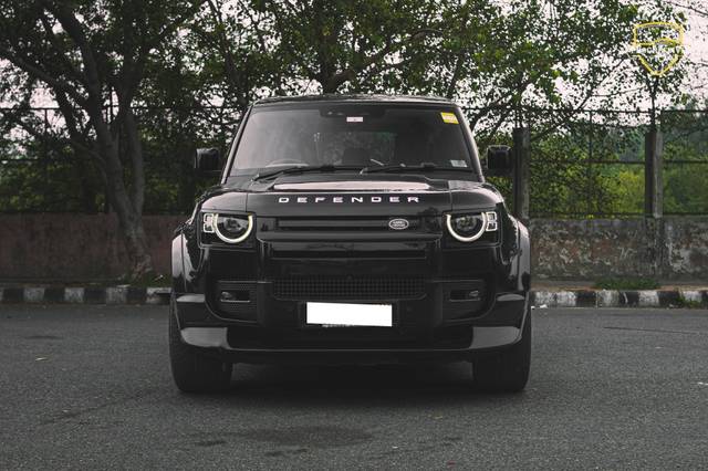 https://images10.gaadi.com/usedcar_image/4599358/original/processed_bc86183fa00500bfa3b2f01620a9f4e1.jpg?imwidth=6400