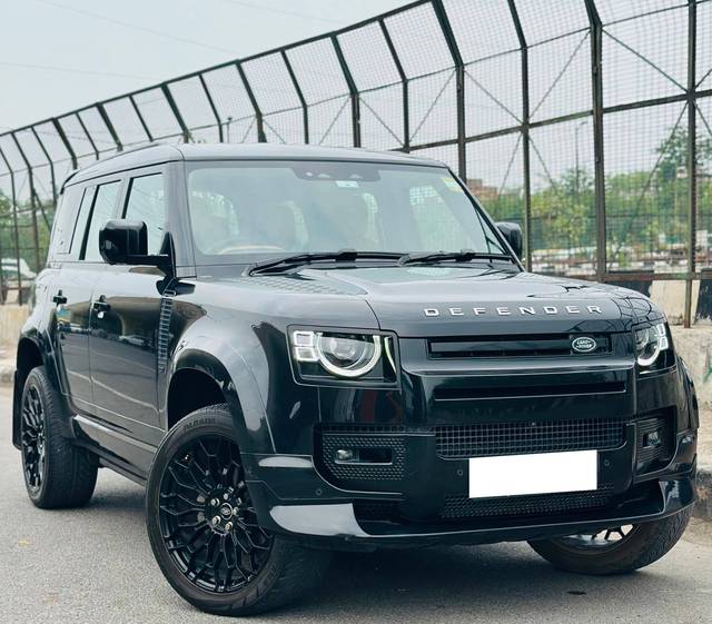 https://images10.gaadi.com/usedcar_image/4599358/original/processed_ca4f5cb511d4f277c431f3338a5c45c0.jpg?imwidth=6400