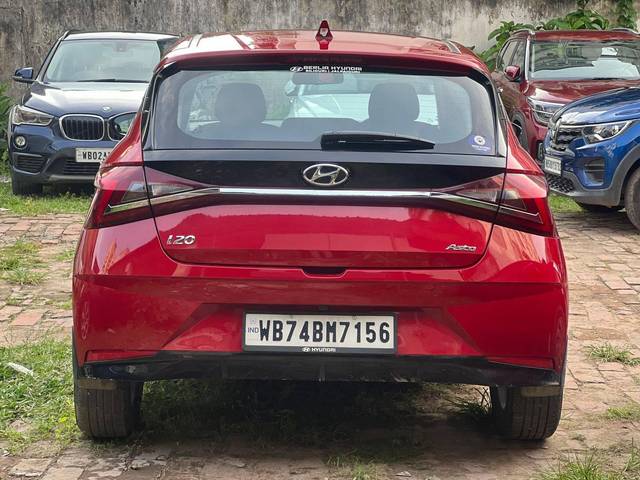 https://images10.gaadi.com/usedcar_image/4599403/original/processed_151cb2a4fc805c29abc3fb01d983686c.jpg?imwidth=6401