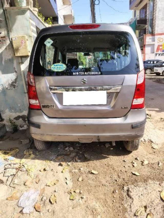 https://images10.gaadi.com/usedcar_image/4599413/original/processed_c901814c-4c49-42c1-9501-de3c5fc7bb0f.jpg?imwidth=6402