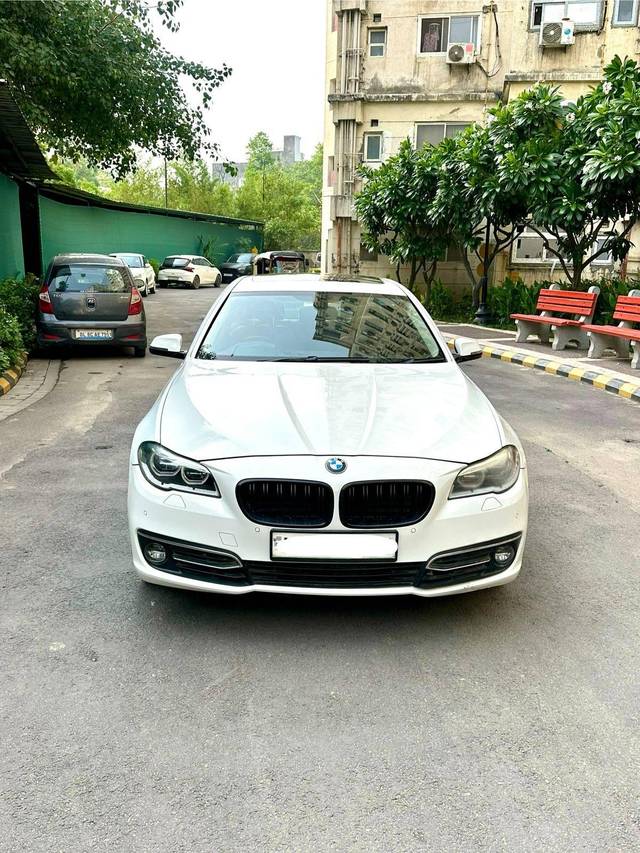 https://images10.gaadi.com/usedcar_image/4599417/original/processed_b2bafddb259356bc72b87cef7b0e0122.jpg?imwidth=6402