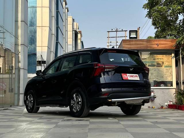 https://images10.gaadi.com/usedcar_image/4599419/original/processed_acf7d4cdc9449f28f8d350f4e5d50ac1.jpg?imwidth=6402