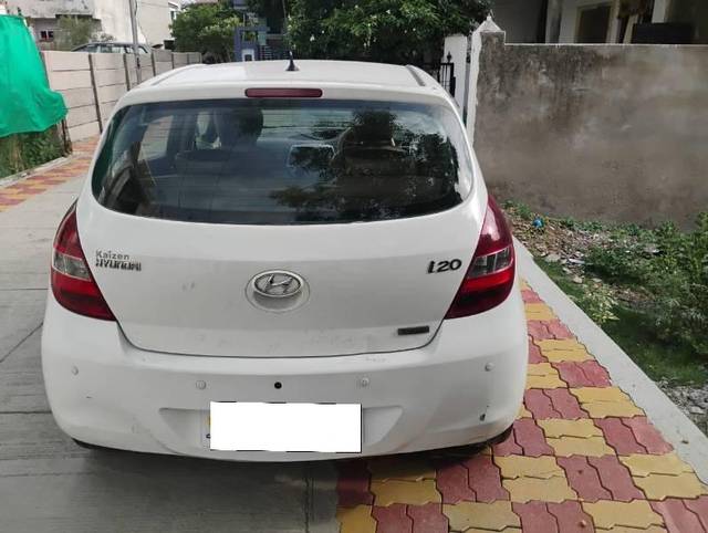 https://images10.gaadi.com/usedcar_image/4599425/original/processed_0f6f5437-94e5-43f0-bc20-b5eb7ca58bb9.jpeg?imwidth=6401