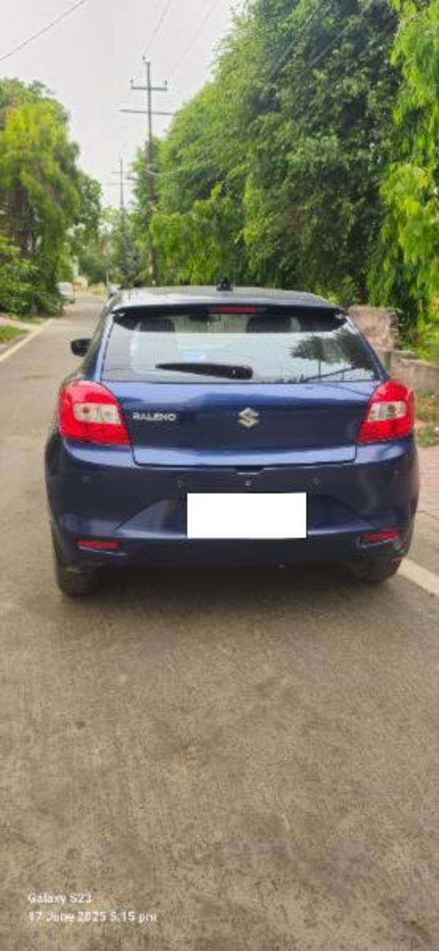 https://images10.gaadi.com/usedcar_image/4599433/original/processed_baaf49da-7f05-451f-8d1a-26fa352a5614.jpg?imwidth=6401