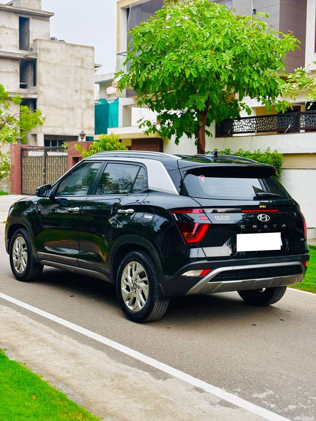 https://images10.gaadi.com/usedcar_image/4599434/original/processed_d3119a4a-fd3c-4366-8454-083250722a4d.jpg?imwidth=6402