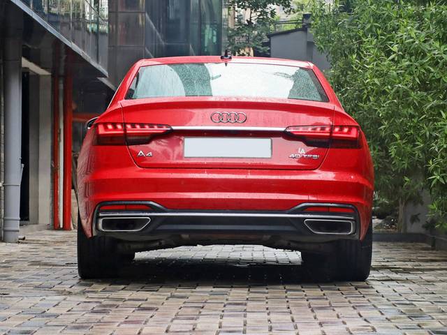 https://images10.gaadi.com/usedcar_image/4599435/original/processed_af28c19c298d2162c18926defa676d82.jpg?imwidth=6402