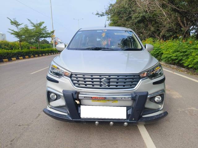 https://images10.gaadi.com/usedcar_image/4599436/original/processed_533b2a0072d18320a54a0e61d5f092f7.jpg?imwidth=6402