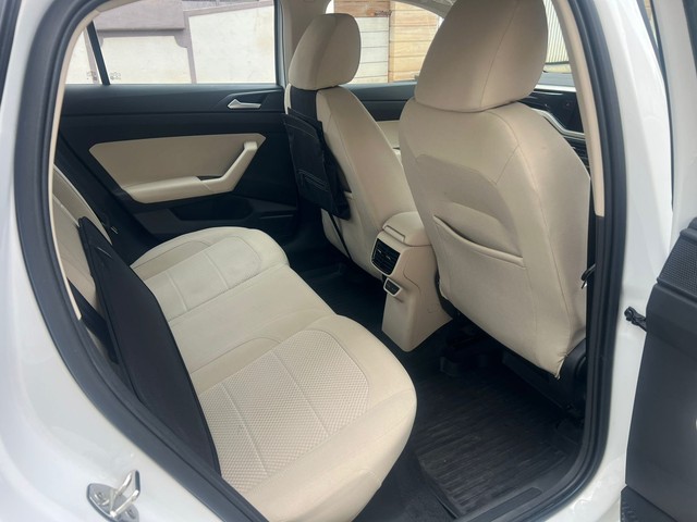 Second-hand 2024 Volkswagen Virtus Highline AT for sale in Mysore-9