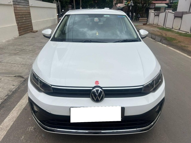 Second-hand 2024 Volkswagen Virtus Highline AT for sale in Mysore-3