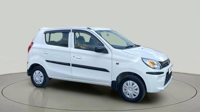 https://images10.gaadi.com/usedcar_image/4599441/original/e3aee016eedc7a02afcd7a0dafdc7e4e.jpg?imwidth=6400