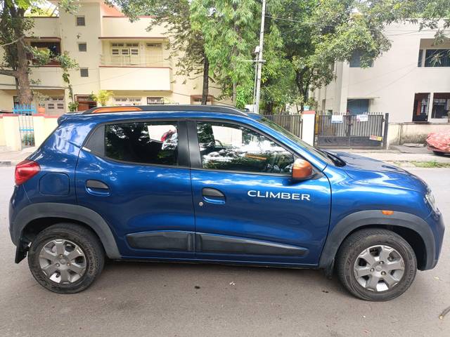 https://images10.gaadi.com/usedcar_image/4599447/original/processed_da3b502cc4c4fa0001257eafcddb1f3c.jpg?imwidth=6401