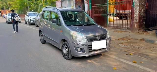 https://images10.gaadi.com/usedcar_image/4599453/original/processed_c00b18732f26b3c767c3f685a864b44f.jpg?imwidth=6400