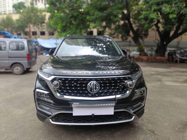 https://images10.gaadi.com/usedcar_image/4599454/original/processed_800e085a456fe19675a18c5bc09bc785.jpg?imwidth=6400
