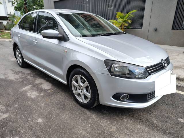 https://images10.gaadi.com/usedcar_image/4599456/original/processed_18c576b0b66f9350b93e01e24910af03.jpg?imwidth=6400