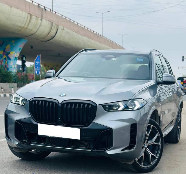 https://images10.gaadi.com/usedcar_image/4599472/original/processed_cfb4d2335e3cadcf92343865189d75cf.jpg?imwidth=6402