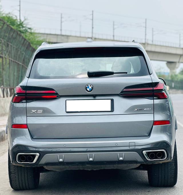 https://images10.gaadi.com/usedcar_image/4599472/original/processed_fccd367f9236491d7a54dea15617b689.jpg?imwidth=6401