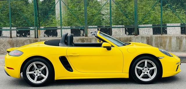 https://images10.gaadi.com/usedcar_image/4599479/original/f41fb5c40c424dfa0a4f7bca68418800.jpg?imwidth=6401