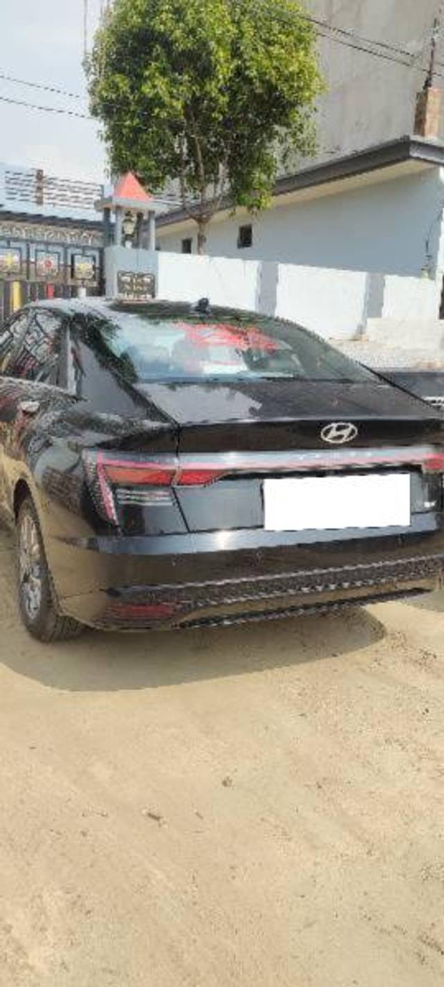 https://images10.gaadi.com/usedcar_image/4599481/original/processed_5bf87cfa-4c7f-4f1f-aa54-7939aaa58313.jpg?imwidth=6401