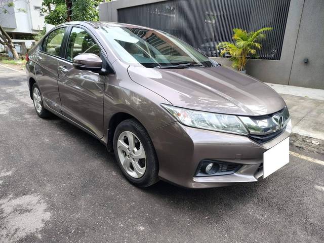 https://images10.gaadi.com/usedcar_image/4599484/original/processed_de31d546d7da9c6fee81295fda2913ff.jpeg?imwidth=6400