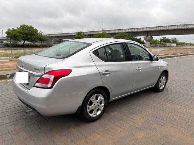 https://images10.gaadi.com/usedcar_image/4599493/original/processed_1249529f76924731cb0d672185cc327c.jpg?imwidth=6402