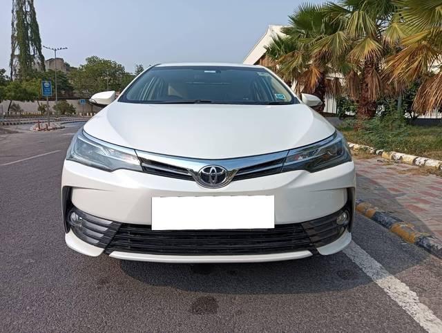 https://images10.gaadi.com/usedcar_image/4599548/original/processed_65f2c447f347ba205da5ef1dd7196aa2.jpg?imwidth=6400