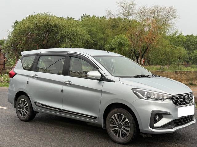 https://images10.gaadi.com/usedcar_image/4599559/original/processed_5b82c4747685b5dcaf929c0ac4f86190.jpg?imwidth=6400