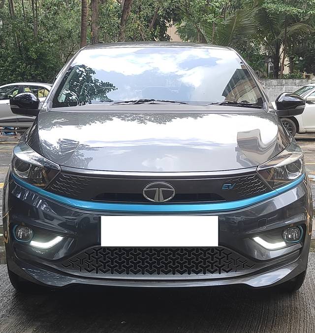 https://images10.gaadi.com/usedcar_image/4599607/original/ac8a9bd61cbec38fd61bb8f3d1e7d7be.jpeg?imwidth=6400