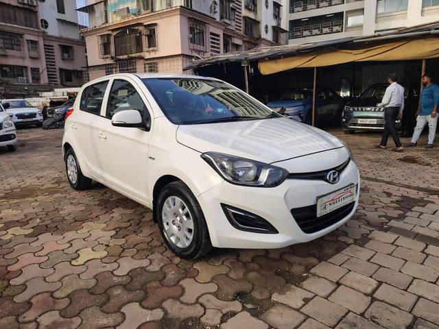 https://images10.gaadi.com/usedcar_image/4599616/original/processed_cc30e32381726c224b083924cccf6e27.jpeg?imwidth=6400